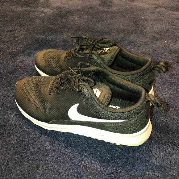 Nike Shoes - Nike air max Thea